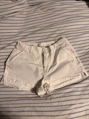 American Eagle Outfitters White Denim Shorts - Casual Mid-Rise